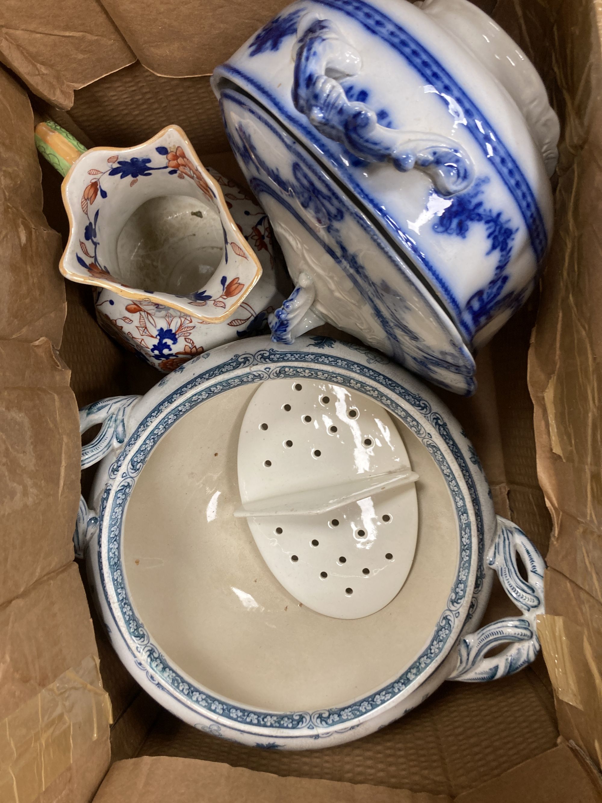 A quantity of mixed ceramics